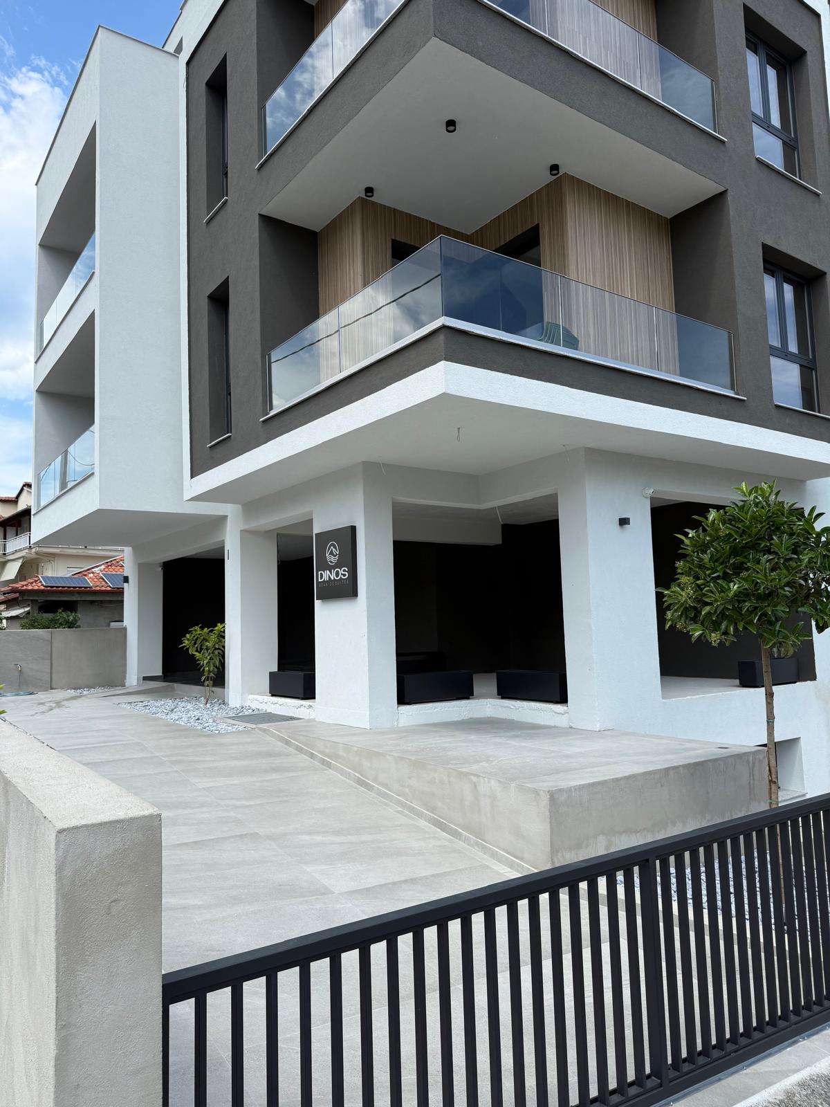 Φωτογραφία χώρου Dinos Seaside Suites, εικόνα 2 από 6. / Dinos Seaside Suites interior or exterior, image 2 of 6.